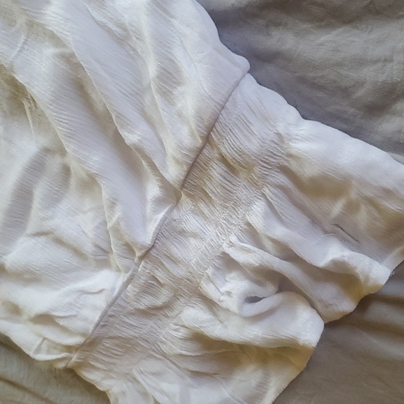 New! Super flattering tank peplum style gathered & bows on the straps! small. - Picture 2 of 3